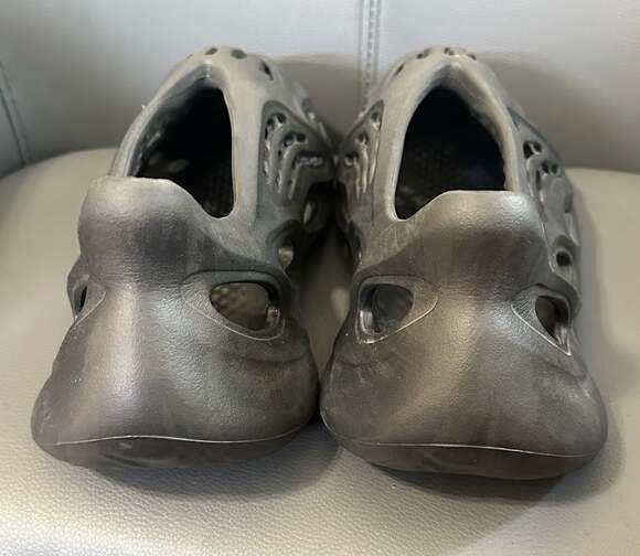 Adidas Yeezy Foam Runner Onyx size 9 main image 7
